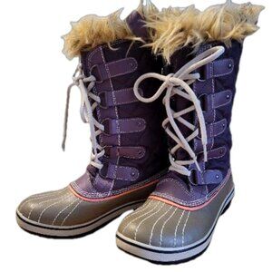 Colorful Fun Winter Boots Size 7